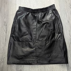 Vintage Black Leather Mini Skirt - Size S/XS Goth Alt Pockets Retro Edgy